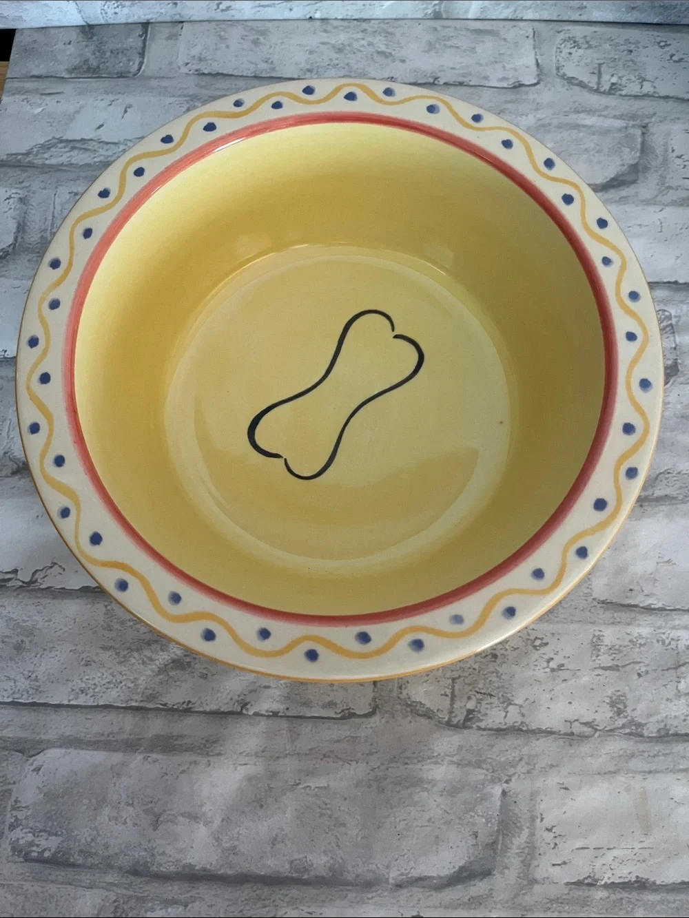 Pfaltzgraff Yellow Ceramic Dog Bowl Painted Bone Motif pistoulet Jane Kolpen